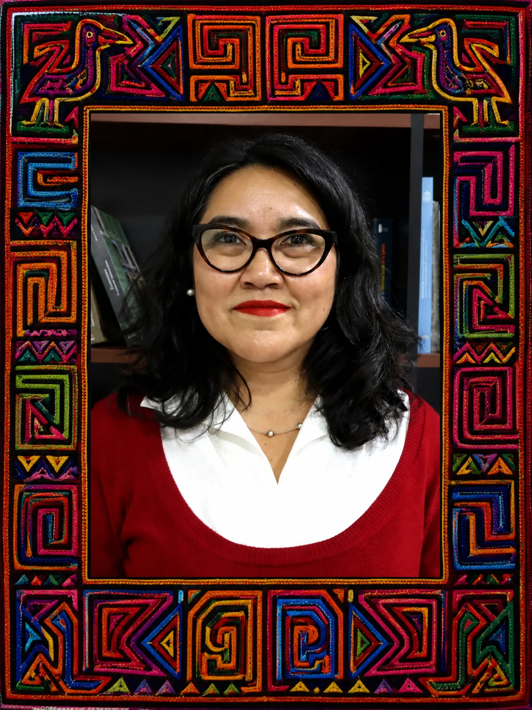 Retrato de Sandra Arenas, teóloga católica chilena especializada en eclesiología y diálogo ecuménico.